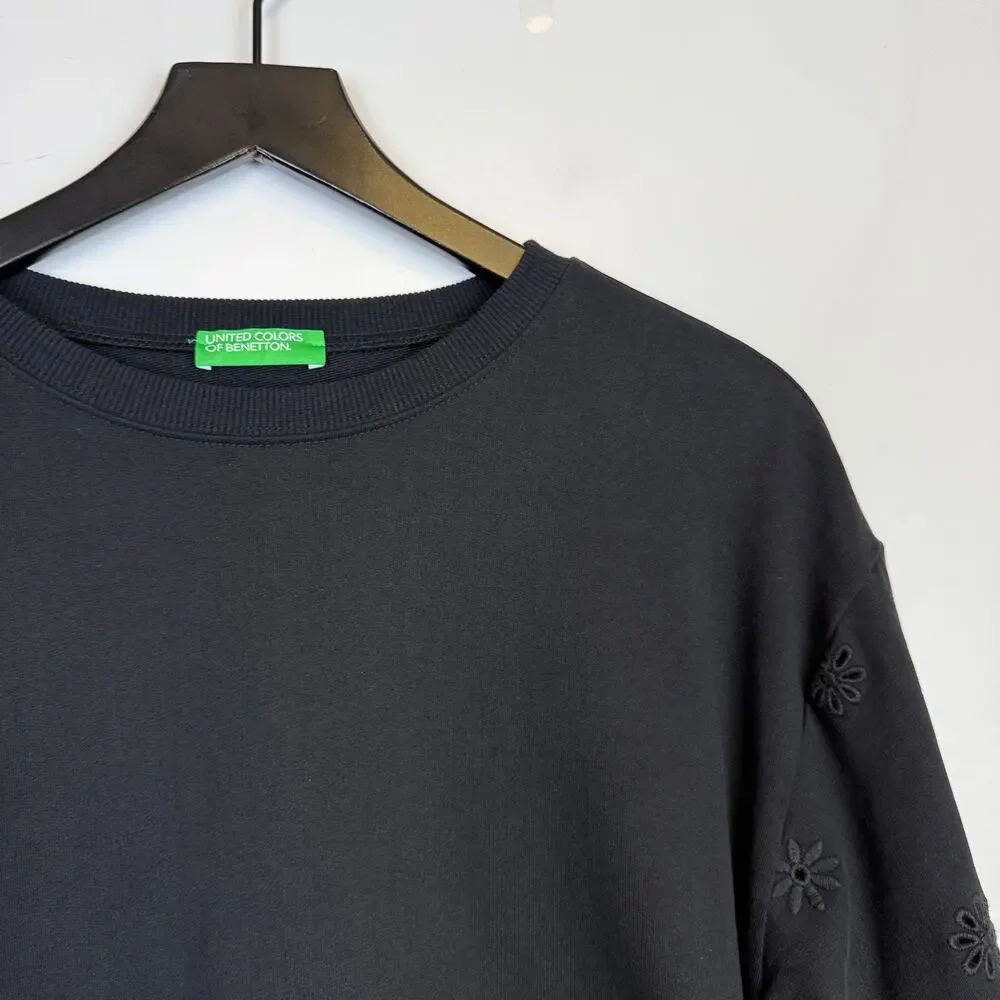 United Colors of Benetton Embroidered Flowers Sleeves Sweatshirt Black - L